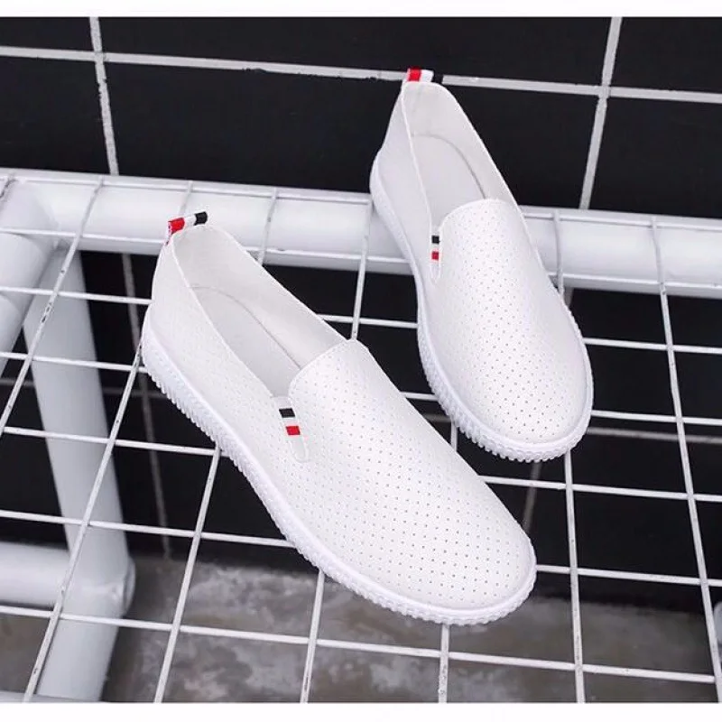 Espadrille Slip On - 女性スニーカー白干潟カットアウト女性ローファーpu靴低ハイヒールカジュアルエスパドリーユ女性の靴