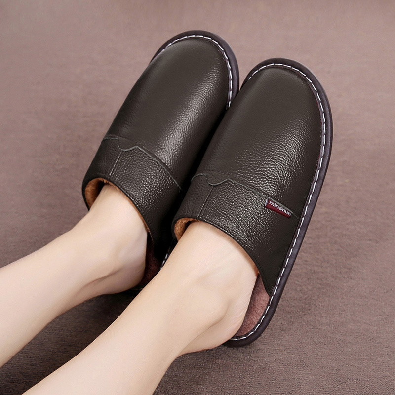 Flip Flop Leather Men - ブランドホームレザースリッパ男性と女性のための手作りステッチファースリッパ室内簡潔なカップル用プラッシュスライド滑り止め寝室用
