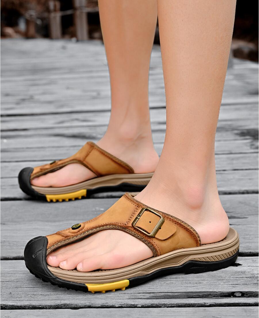 Flip Flop Leather Men - 本革サンダル男性通気性夏の靴男防水屋外男性サンダル滑り止めビーチサンダル履物