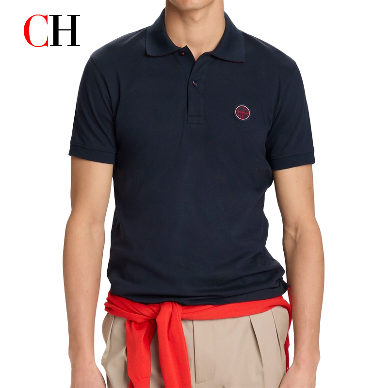 Polo Shirt Pique - CH レッドアクセント円形ラバーパッチ左胸プレミアムピケ半袖ポロシャツメンズ洗練されたミニマリストモダンカジュアルトップス
