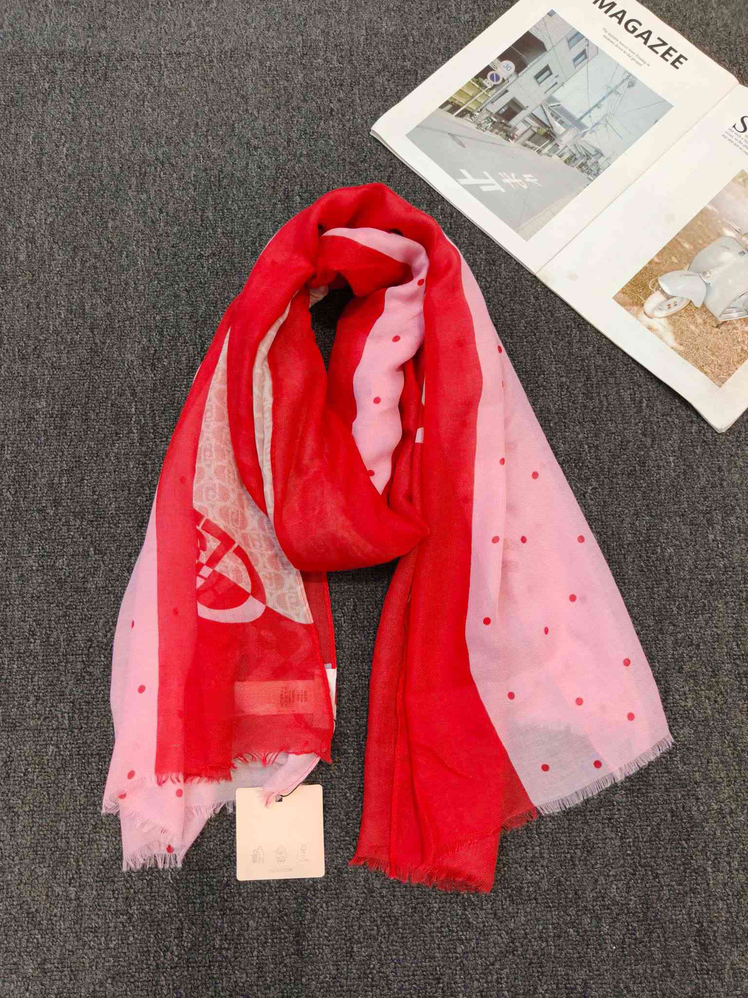 ヨーロッパとアメリカのスタイルのイタリア製オリジナルシングル - Beach Towel Large のレビューと価格