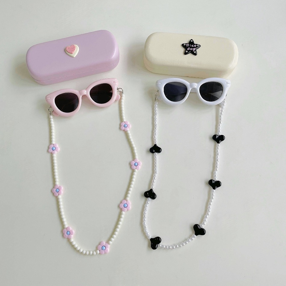 かわいい女の子用ハート型UV400サングラスセット、ビーズチ - Sunglass Retainer Cord のレビューと価格