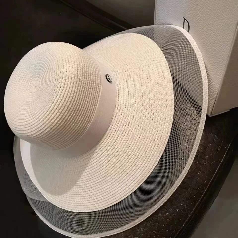 レディース UPF 50+ 折りたたみ式ストローサンハット  - Bucket Hat Straw のレビューと価格