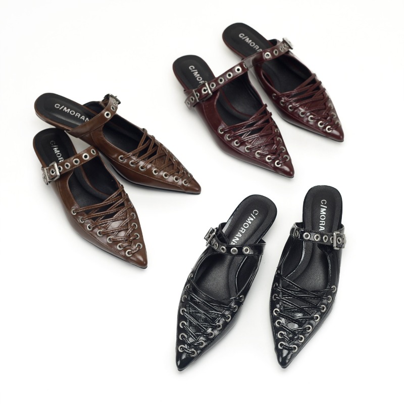 ポインテッドトゥレースアップ女性用スリッパ夏用PUレザーロー - Casual Sandal Leather のレビューと価格